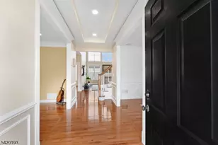 24 Crestview Dr, Clinton Township, NJ 08809 - Photo 7