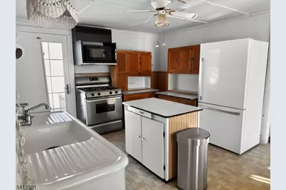 13 Ice Plant Rd, Lafayette, NJ 07848 - Photo 5
