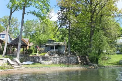 221 S New Jersey Ave, Jefferson Township, NJ 07849 - Photo 5