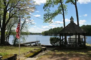 221 S New Jersey Ave, Jefferson Township, NJ 07849 - Photo 9