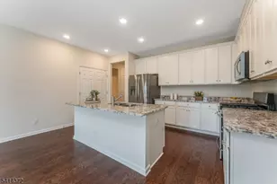 39 Redmon Rd, Raritan Township, NJ 08822 - Photo 15