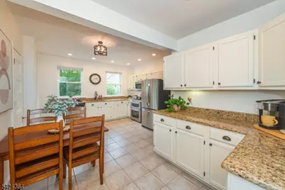 22 Arlington Ave, Caldwell, NJ 07006 - Photo 7