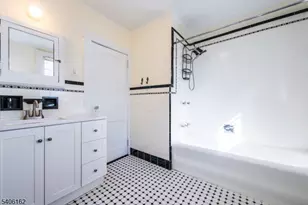 39 Baldwin Pl, Bloomfield, NJ 07003 - Photo 11