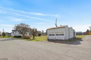 201 3rd Ave, Alpha, NJ 08865 - Photo 37