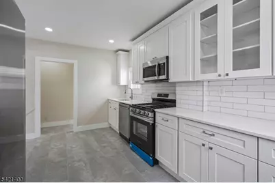 9 Kirk St, West Orange Township, NJ 07052 - Photo 15