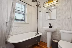 17 Beekman St, Bloomfield, NJ 07003 - Photo 19