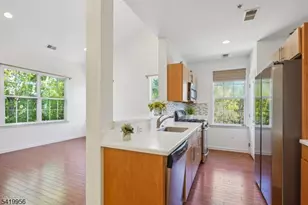 203 Stone Creek Ct, Hanover Township, NJ 07981 - Photo 7