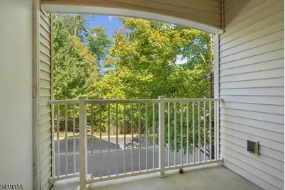 203 Stone Creek Ct, Hanover Township, NJ 07981 - Photo 19