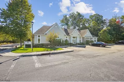 203 Stone Creek Ct, Hanover Township, NJ 07981 - Photo 21