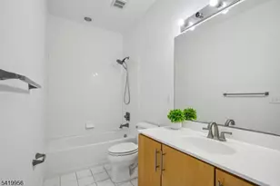 203 Stone Creek Ct, Hanover Township, NJ 07981 - Photo 13