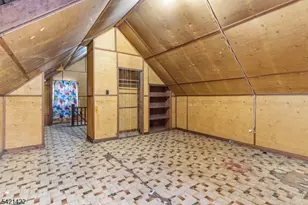 327 Field Pl, Hillside, NJ 07205 - Photo 19