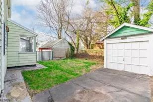 327 Field Pl, Hillside, NJ 07205 - Photo 25