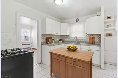 327 Field Pl, Hillside, NJ 07205 - Photo 11