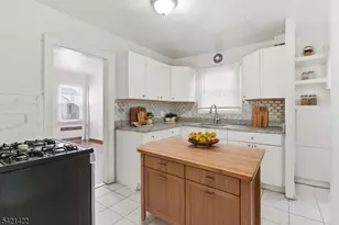 327 Field Pl, Hillside, NJ 07205 - Photo 11