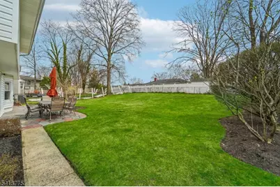 14 Eton Pl, Springfield Twp., NJ 07081 - Photo 21