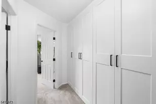 28 Trafalgar Ct, Washington Township, NJ 07840 - Photo 35