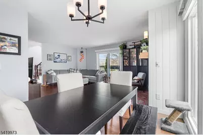 28 Trafalgar Ct, Washington Township, NJ 07840 - Photo 11