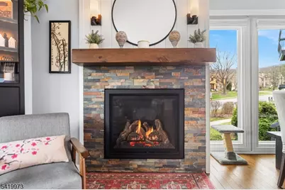 28 Trafalgar Ct, Washington Township, NJ 07840 - Photo 9