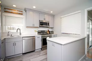 22 Oakland Ave, Rockaway Township, NJ 07866 - Photo 11