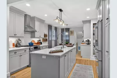 108 9th Ave, Hawthorne, NJ 07506 - Photo 11