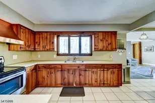 95 A Dreahook Rd, Readington, NJ 08833 - Photo 9