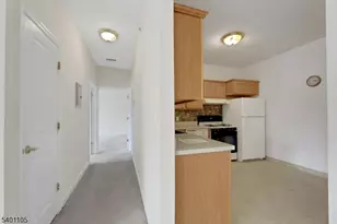 520 Victor St, Saddle Brook Township, NJ 07663 - Photo 7