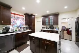 18 Llewellyn Ave, West Orange Township, NJ 07052 - Photo 9