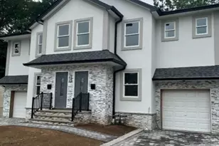 338 Lincoln Ave, Elmwood Park, NJ 07407 - Photo 1