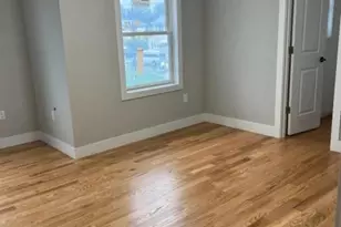 338 Lincoln Ave, Elmwood Park, NJ 07407 - Photo 5