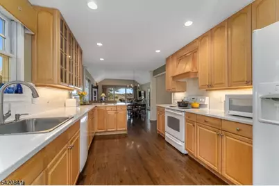 622 River Rd, Chatham Township, NJ 07928 - Photo 9