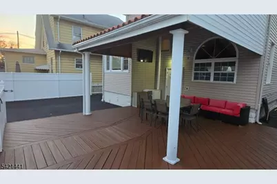 206 E Clay Ave, Roselle Park, NJ 07204 - Photo 21