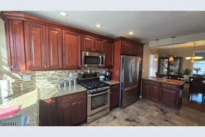 206 E Clay Ave, Roselle Park, NJ 07204 - Photo 7