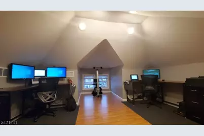 206 E Clay Ave, Roselle Park, NJ 07204 - Photo 17