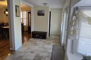 206 E Clay Ave, Roselle Park, NJ 07204 - Photo 3