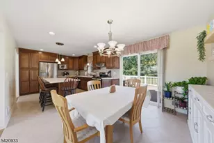 28 Lord Stirling Dr, Parsippany, NJ 07054 - Photo 7