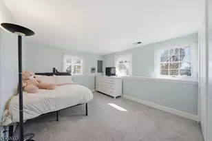 28 Lord Stirling Dr, Parsippany, NJ 07054 - Photo 27