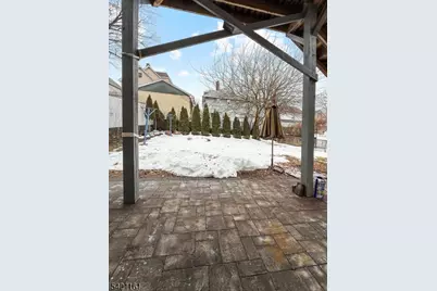66 Washington Pl, East Rutherford, NJ 07073 - Photo 11