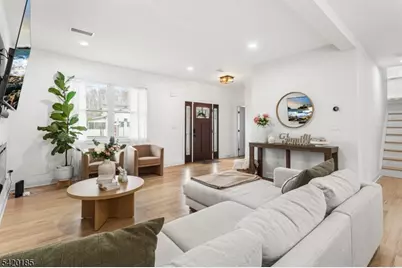 29 Tennis Rd, Jefferson Township, NJ 07849 - Photo 9