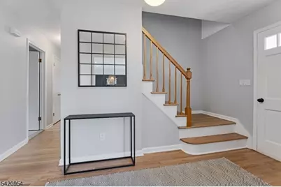 7 Village Rd, Florham Park, NJ 07932 - Photo 3