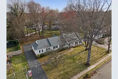 7 Village Rd, Florham Park, NJ 07932 - Photo 27