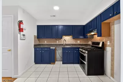 452 Marshall St, Elizabeth, NJ 07206 - Photo 7