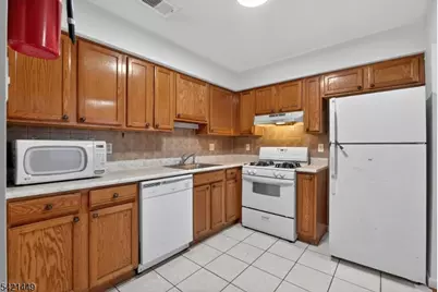 452 Marshall St, Elizabeth, NJ 07206 - Photo 23