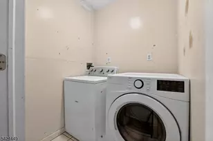 452 Marshall St, Elizabeth, NJ 07206 - Photo 9