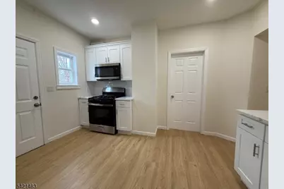 356 Carnegie Pl #1, Union Township, NJ 07088 - Photo 5