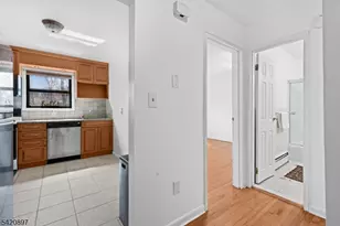 6A Colonial Dr, Little Falls Township, NJ 07424 - Photo 23