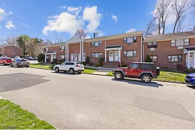 6A Colonial Dr #6A, Little Falls Township, NJ 07424 - Photo 3