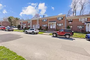 6A Colonial Dr, Little Falls Township, NJ 07424 - Photo 3