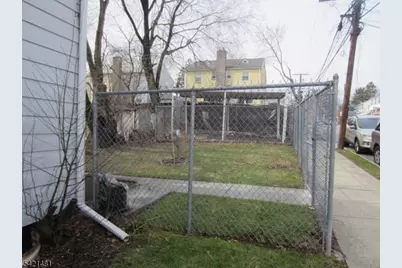 63 Norman Rd, Newark, NJ 07106 - Photo 13