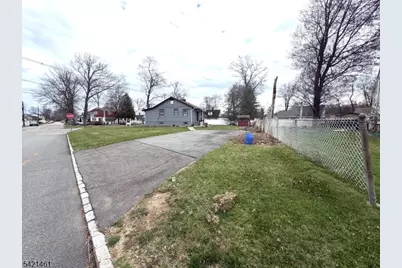 336 Lake Shore Dr, Parsippany, NJ 07034 - Photo 11