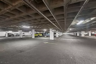 285 Aycrigg Ave, Passaic, NJ 07055 - Photo 19